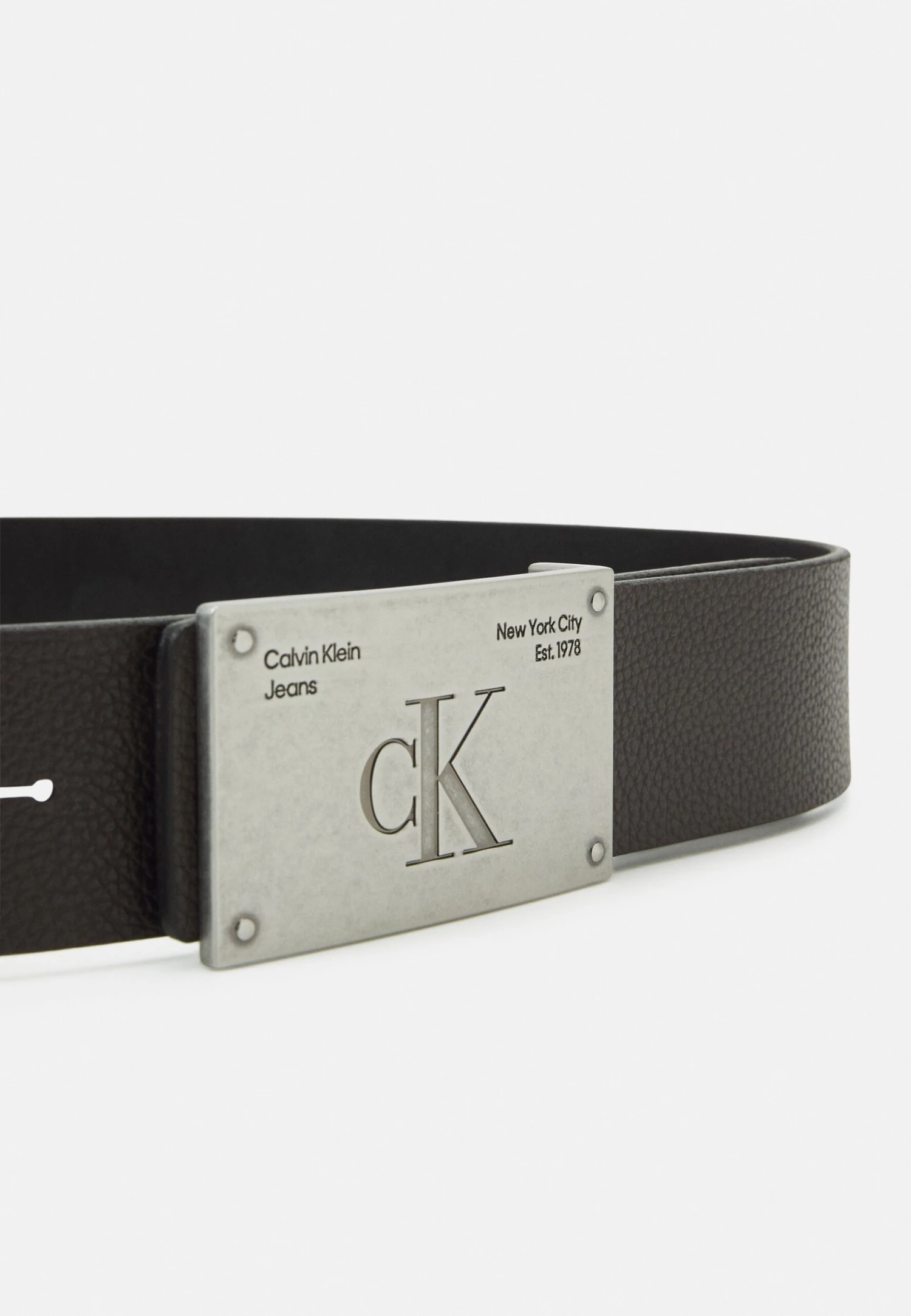 Calvin Klein Jeans Studded Plaque Belt - Cinturón - Black/Bitter Brown 4 Calvin Klein Jeans Studded Plaque Belt - Cinturón - Black/Bitter Brown - Imagen 4