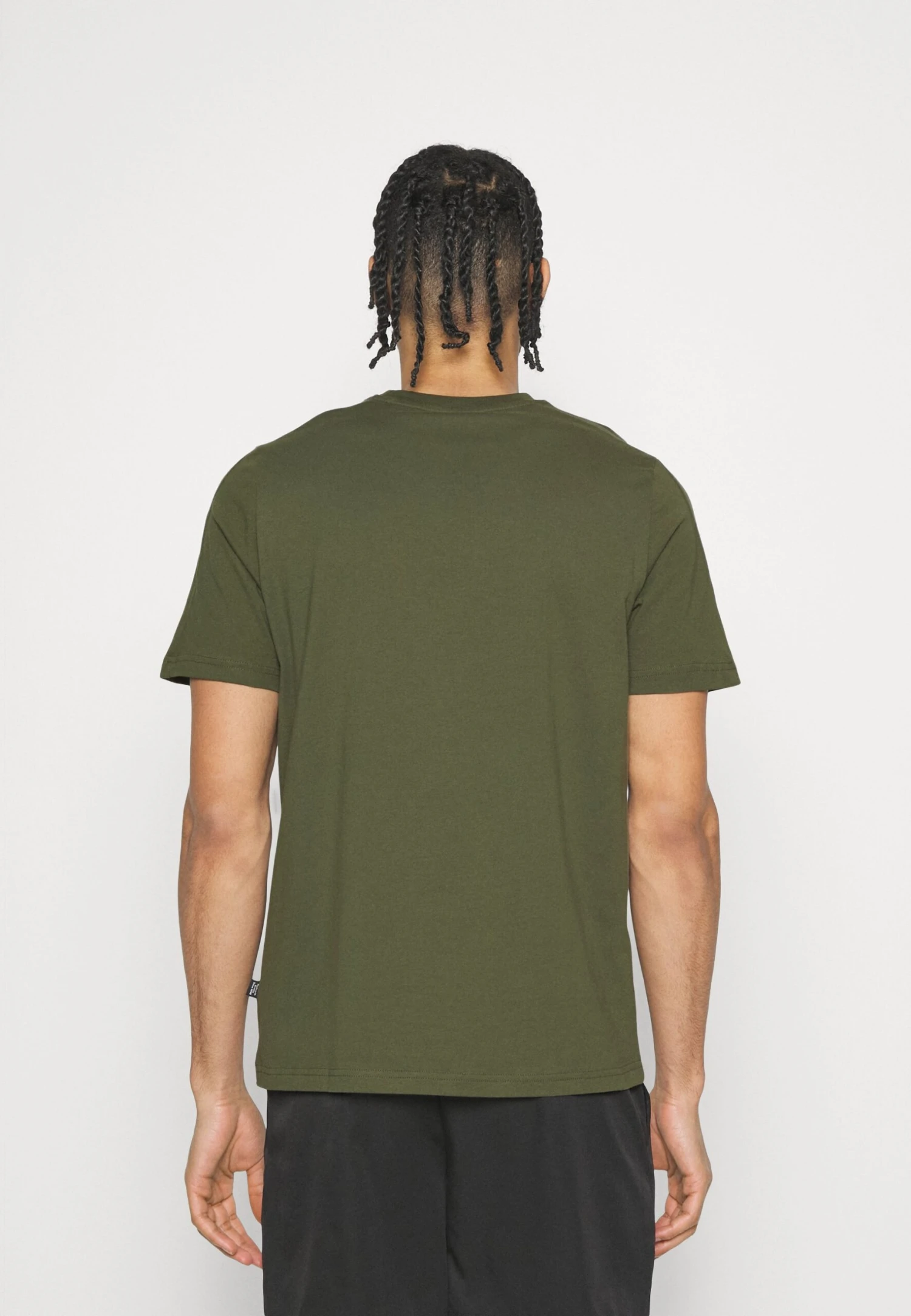 Puma Ess Block Camo Tee - Camiseta Deportiva - Green Moss 3 Puma Ess Block Camo Tee - Camiseta Deportiva - Green Moss - Imagen 3