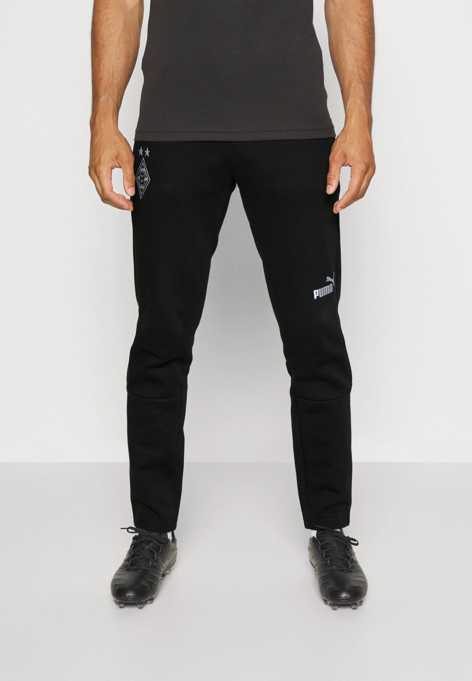 Puma Borussia Mönchengladbach Casuals Pants - Equipación De Clubes - Black/Silver 1 Puma Borussia Mönchengladbach Casuals Pants - Equipación De Clubes - Black/Silver