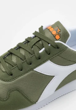 Diadora Simple Run - Zapatillas - Green Loden 11 Diadora Simple Run - Zapatillas - Green Loden -Fuerza PUMA 2a4e1e0e845c4c31999eee39297c1a71 scaled