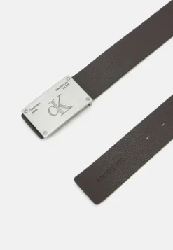 Calvin Klein Jeans Studded Plaque Belt - Cinturón - Black/Bitter Brown 6 Calvin Klein Jeans Studded Plaque Belt - Cinturón - Black/Bitter Brown -Fuerza PUMA 35bcc104a3ba4884a76ee01fed98ab3f scaled