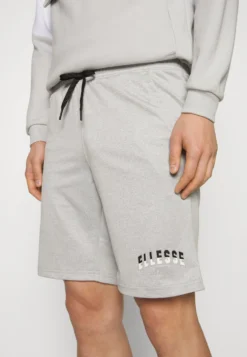 Ellesse Liberti - Pantalón Corto De Deporte - Grey 9 Ellesse Liberti - Pantalón Corto De Deporte - Grey -Fuerza PUMA 41e1c2b742064cc88441ac03b8535672 scaled