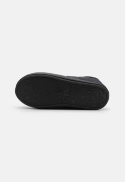 Calvin Klein Jeans Home Shoe Slipper - Pantuflas - Black 14 Calvin Klein Jeans Home Shoe Slipper - Pantuflas - Black -Fuerza PUMA 4be27ad95efc4bbcaa0435987dd693a2 scaled
