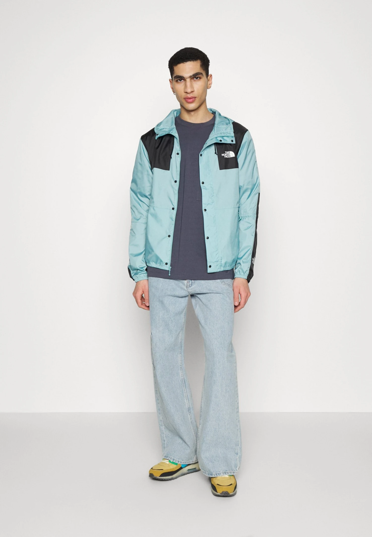 The North Face Seasonal - Cortaviento - Reef Waters 5 The North Face Seasonal - Cortaviento - Reef Waters - Imagen 5