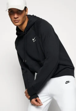 Nike Sportswear M NswAir Ft Po - Jersey Con Capucha - Black/White 9 Nike Sportswear M NswAir Ft Po - Jersey Con Capucha - Black/White -Fuerza PUMA 513a8363a1704a94bd18b46ac7680b2b scaled