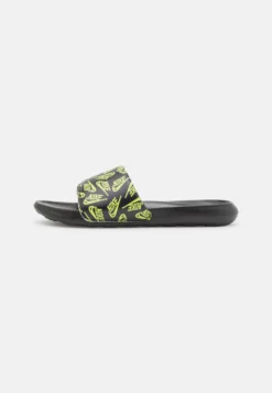 Nike Sportswear Victori One Slide Print - Sandalias Planas - Black/Volt