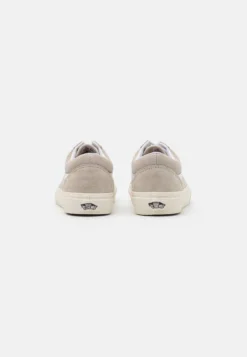 Vans Ua Old Skool - Zapatillas - Oatmeal/Snow White 8 Vans Ua Old Skool - Zapatillas - Oatmeal/Snow White -Fuerza PUMA 614dd84275f34e5893d489179474e504 scaled