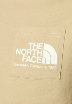 The North Face Berkeley California Pocket Tee- Camiseta Básica - Khaki Stone 13 The North Face Berkeley California Pocket Tee- Camiseta Básica - Khaki Stone -Fuerza PUMA 68668d191ae444a6a82b4f8f283f13a8 scaled