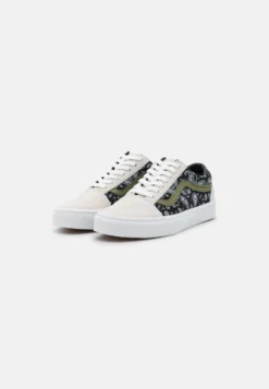 Vans Old Skool Unisex - Zapatillas - White/Black 10 Vans Old Skool Unisex - Zapatillas - White/Black -Fuerza PUMA 6bc8b9d8bc884be3bc973abc4bac7130 scaled