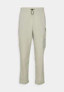 Puma Open Road Pants - Pantalones Deportivos - Pebble Gray 8 Puma Open Road Pants - Pantalones Deportivos - Pebble Gray -Fuerza PUMA 72e8c8576058498ca3d4962b022aaefe scaled