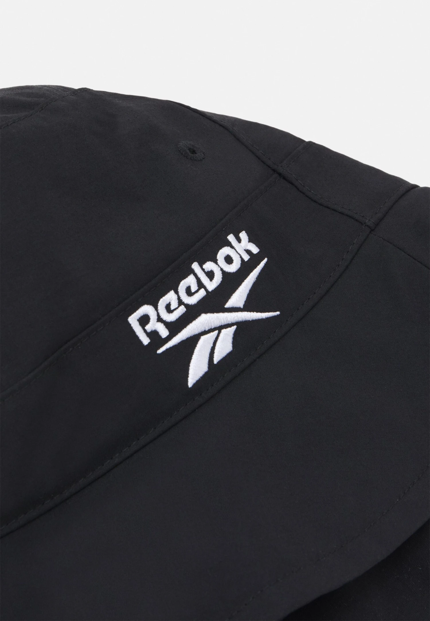Reebok Classic Bucket Hat - Sombrero - Black 4 Reebok Classic Bucket Hat - Sombrero - Black - Imagen 4