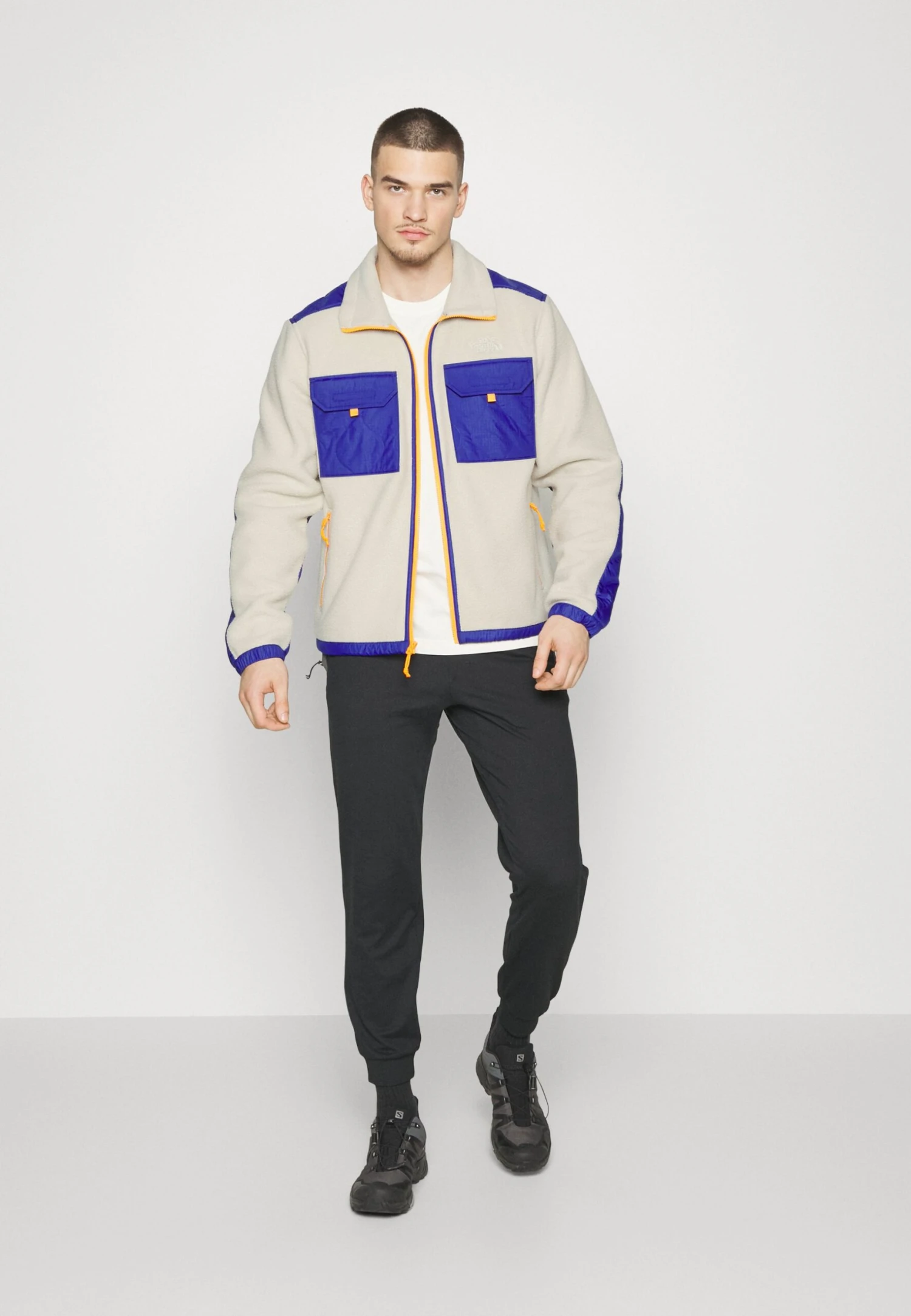 The North Face Royal Arch Jacket - Forro Polar - Sandstone/Lapis Blue/Cone Orange 2 The North Face Royal Arch Jacket - Forro Polar - Sandstone/Lapis Blue/Cone Orange - Imagen 2