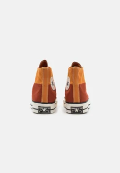 Converse Chuck 70 - Zapatillas Altas - Monarch/Rugged Orange/Egret 8 Converse Chuck 70 - Zapatillas Altas - Monarch/Rugged Orange/Egret -Fuerza PUMA 8969860cff93460d81db73b1a35c5d75 scaled