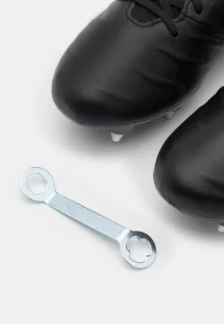 Puma King Platinum 21 Mxsg - Botas De Fútbol - Black/White -Fuerza PUMA 944c3f10ff114a739d2b8e15a6b96feb scaled