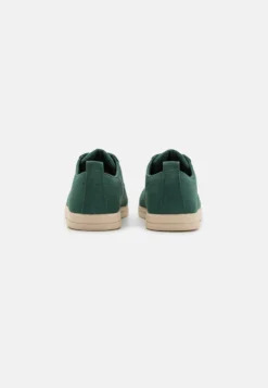 Clae Ellington Unisex - Zapatillas - Trekking Green 8 Clae Ellington Unisex - Zapatillas - Trekking Green -Fuerza PUMA 985144ecb17d44648eca6b2c40ecbaf2 scaled