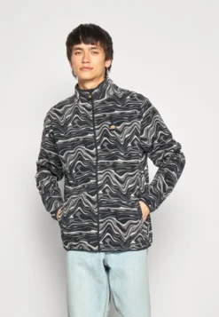 Ellesse Polani - Forro Polar - Black 9 Ellesse Polani - Forro Polar - Black -Fuerza PUMA 9e5f632194b84362978b18031856bcdd scaled