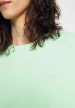 KOCHÉ Unisex - Sudadera - Green -Fuerza PUMA a50f6fa5e56f48039e8c898e602208d9 scaled