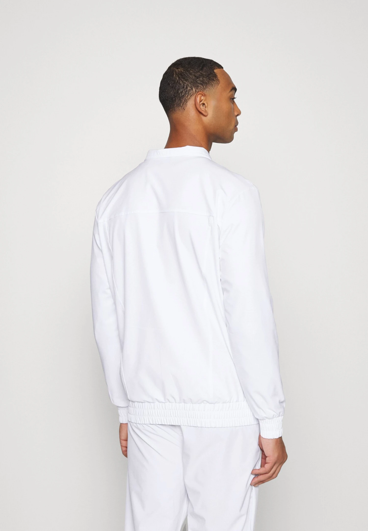 Ellesse Magnifico - Chaqueta De Entrenamiento - White 3 Ellesse Magnifico - Chaqueta De Entrenamiento - White - Imagen 3