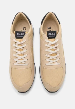 Clae Edson Unisex - Zapatillas - Vanilla/Black 9 Clae Edson Unisex - Zapatillas - Vanilla/Black -Fuerza PUMA b1aaa093f5b747d4b68fd034101b5428 scaled