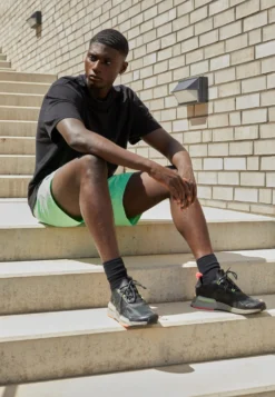 Adidas Originals Nmd V3 - Zapatillas - Core Black/Core Black/Signal Green -Fuerza PUMA b76c2aa4df2b42ffbdd501287bafa1aa scaled