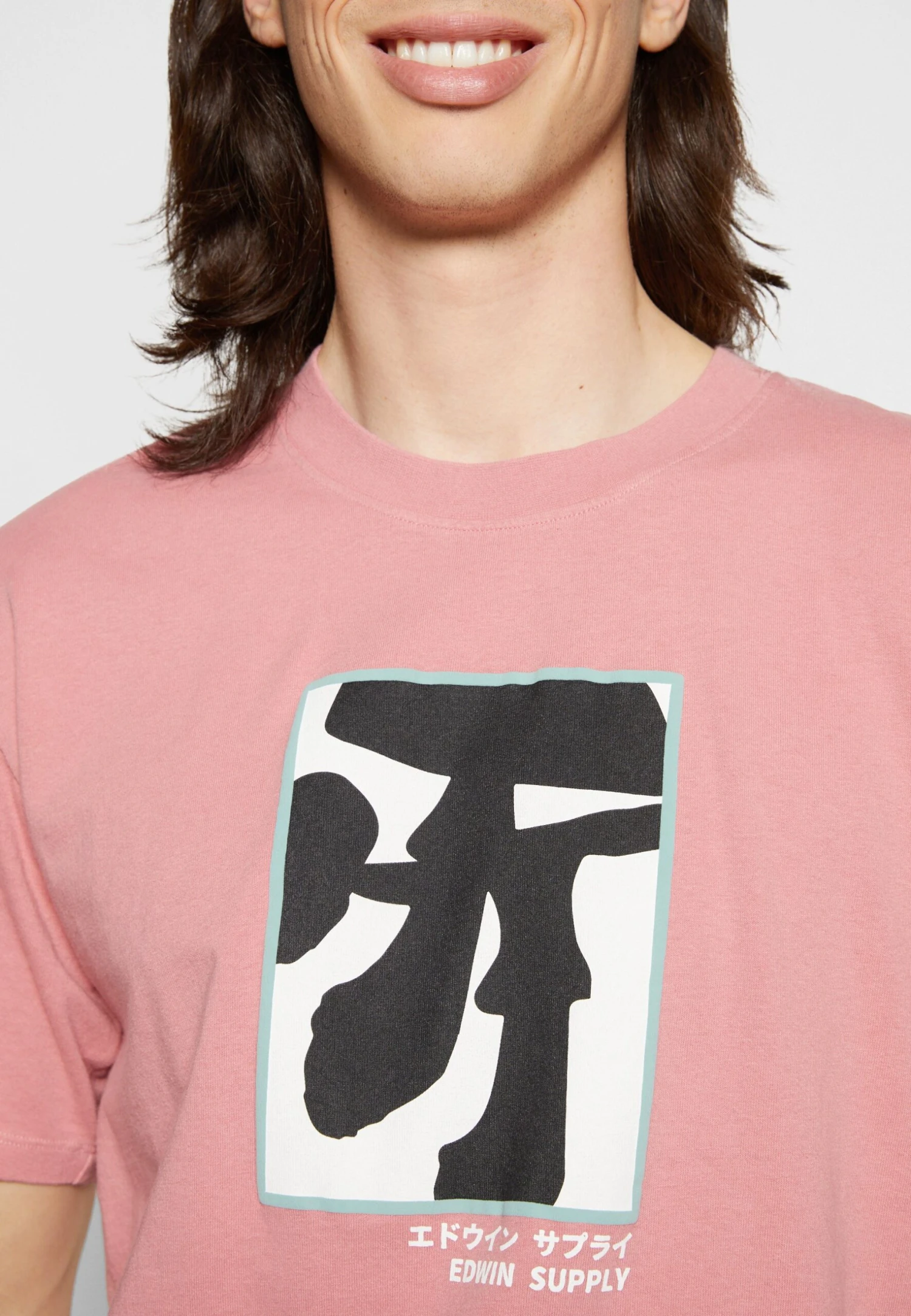 Edwin Shrooms Unisex - Camiseta Estampada - Dusty Rose 6 Edwin Shrooms Unisex - Camiseta Estampada - Dusty Rose - Imagen 6