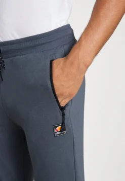 Ellesse Basito - Pantalones Deportivos - Blue 9 Ellesse Basito - Pantalones Deportivos - Blue -Fuerza PUMA b9b08b755aa6416fae479d1c2dc9eec4 scaled