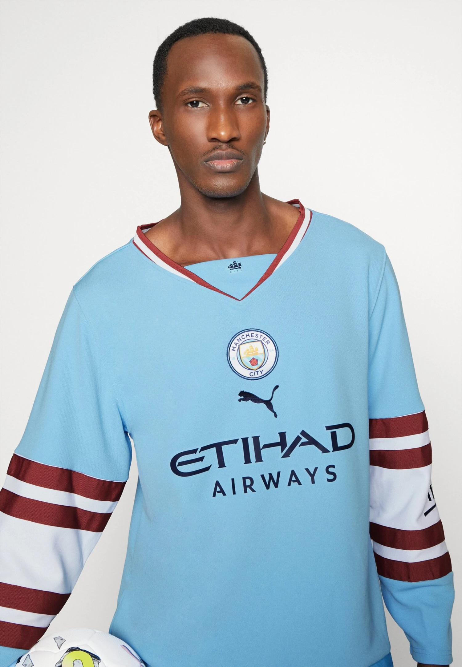 Puma Manchester City Oversize Winter - Equipación De Clubes - Team Light Blue/White 4 Puma Manchester City Oversize Winter - Equipación De Clubes - Team Light Blue/White - Imagen 4