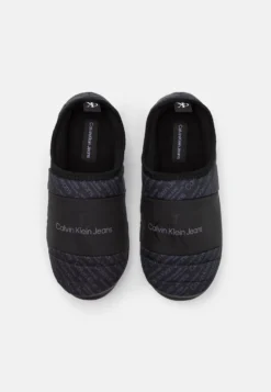Calvin Klein Jeans Home Shoe Slipper - Pantuflas - Black 13 Calvin Klein Jeans Home Shoe Slipper - Pantuflas - Black -Fuerza PUMA c666a232f9d246d5b85be2862be704dd scaled