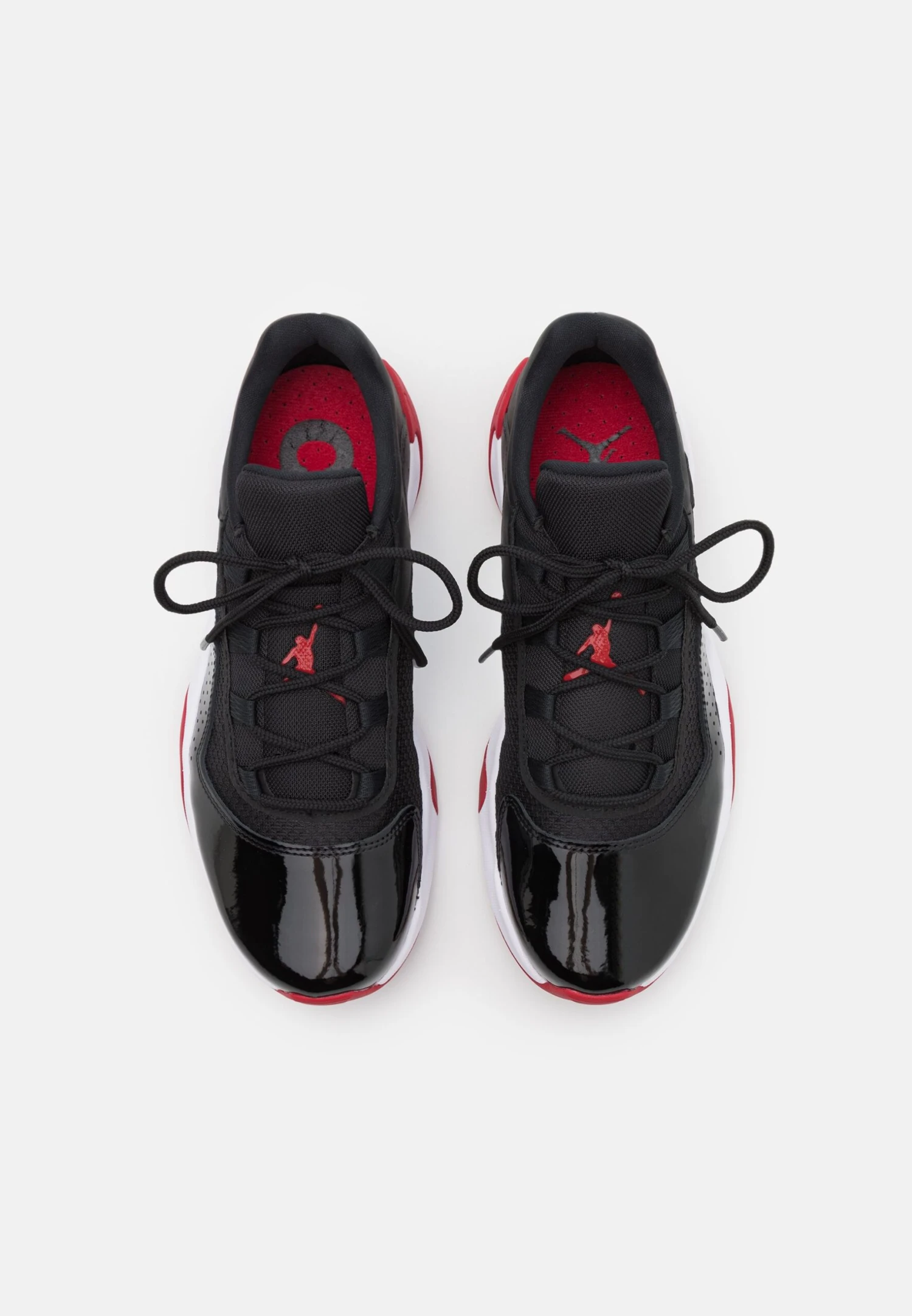 Air Jordan 11 Cmft Low V2 - Zapatillas - Black/White/Gym Red 4 Air Jordan 11 Cmft Low V2 - Zapatillas - Black/White/Gym Red - Imagen 4
