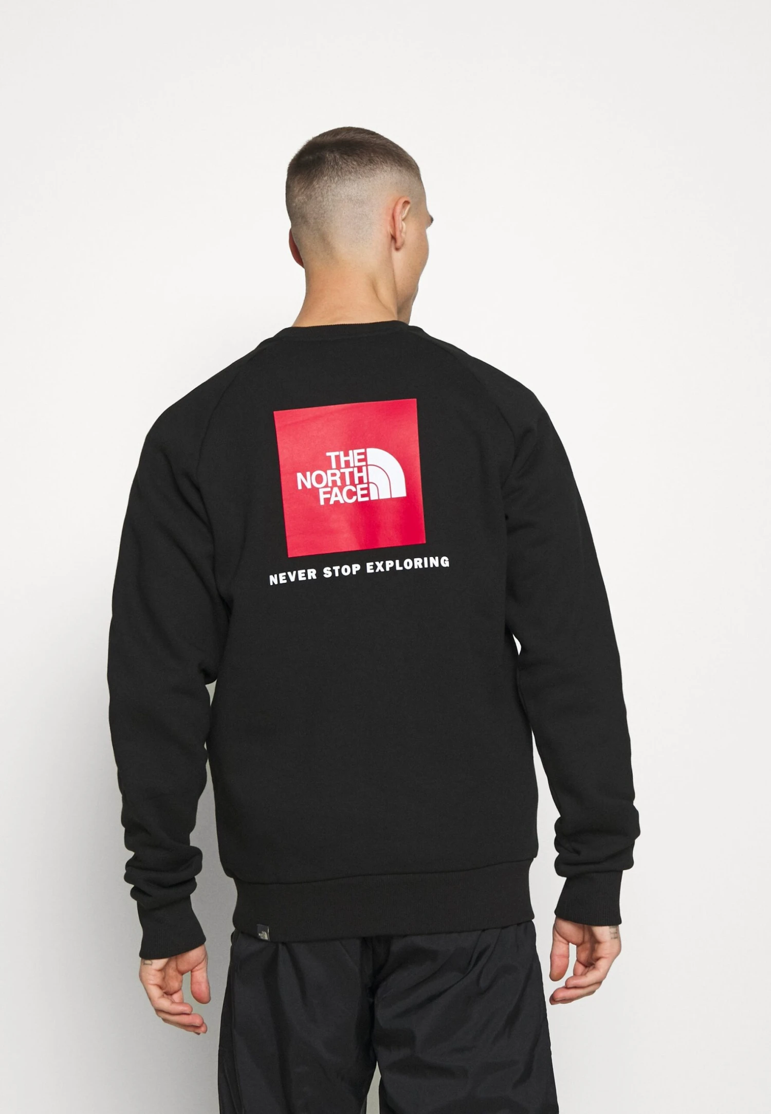 The North Face Raglan Redbox Crew - Sudadera - Black/Red 1 The North Face Raglan Redbox Crew - Sudadera - Black/Red
