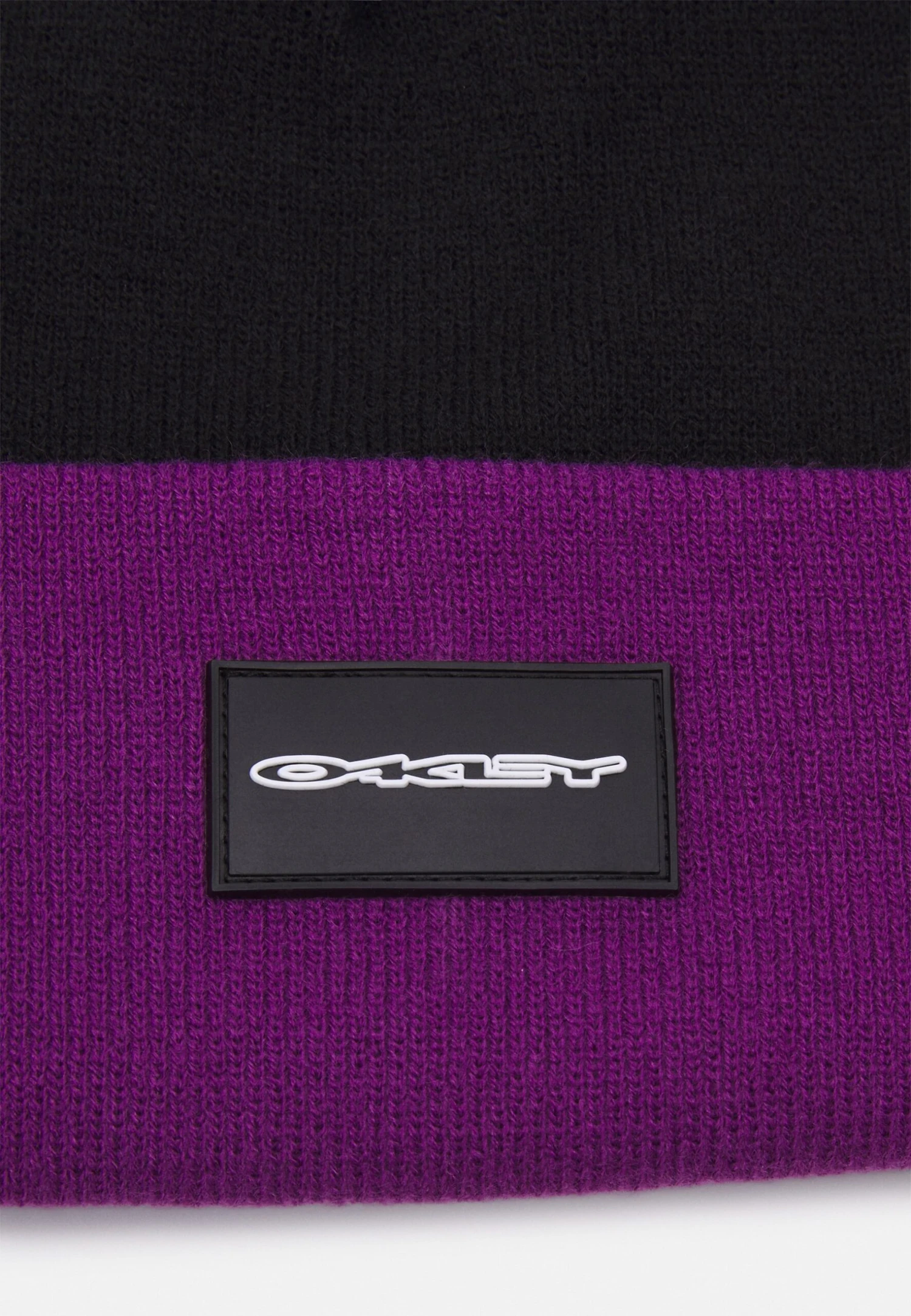 Oakley Stretch Logo Beanie Unisex - Gorro - Blackout/Ultra Purple 3 Oakley Stretch Logo Beanie Unisex - Gorro - Blackout/Ultra Purple - Imagen 3