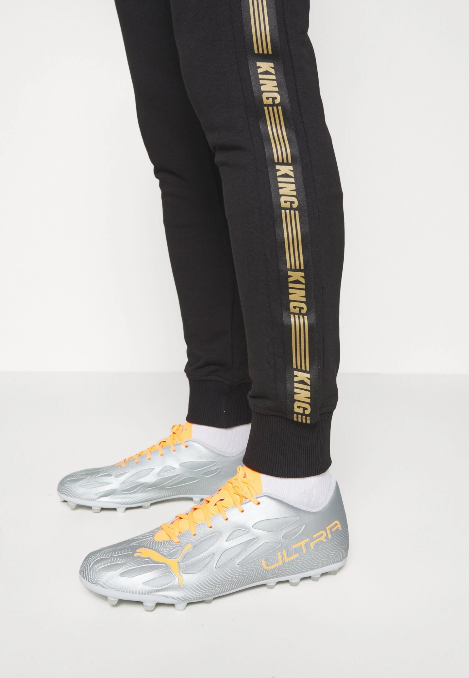 Puma King Pants - Pantalones Deportivos - Black 7 Puma King Pants - Pantalones Deportivos - Black - Imagen 7