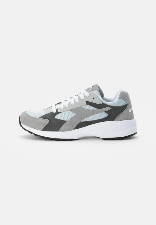 Diadora D-5000 S Unisex - Zapatillas - Aluminum -Fuerza PUMA d472b97cb949481e8f919471fab5be92 scaled