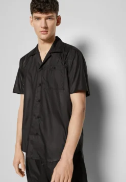 032c Bowling Shirt Unisex - Camisa - Black 11 032c Bowling Shirt Unisex - Camisa - Black -Fuerza PUMA d6fb67aefc364e0da7ecdb497c0fadc5 scaled