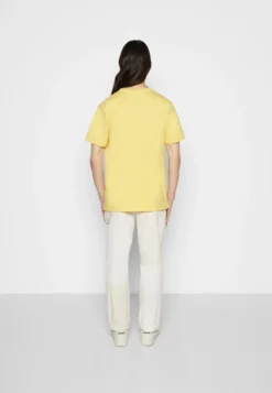 Wood Wood Ace - Camiseta Básica - Dandelion 10 Wood Wood Ace - Camiseta Básica - Dandelion -Fuerza PUMA e460350df4354f108a059d4dbeedb1d0 scaled