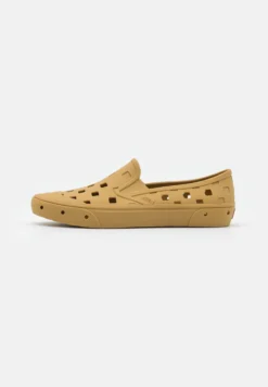 Vans Slip-On Trk - Mocasines - Mustard Gold