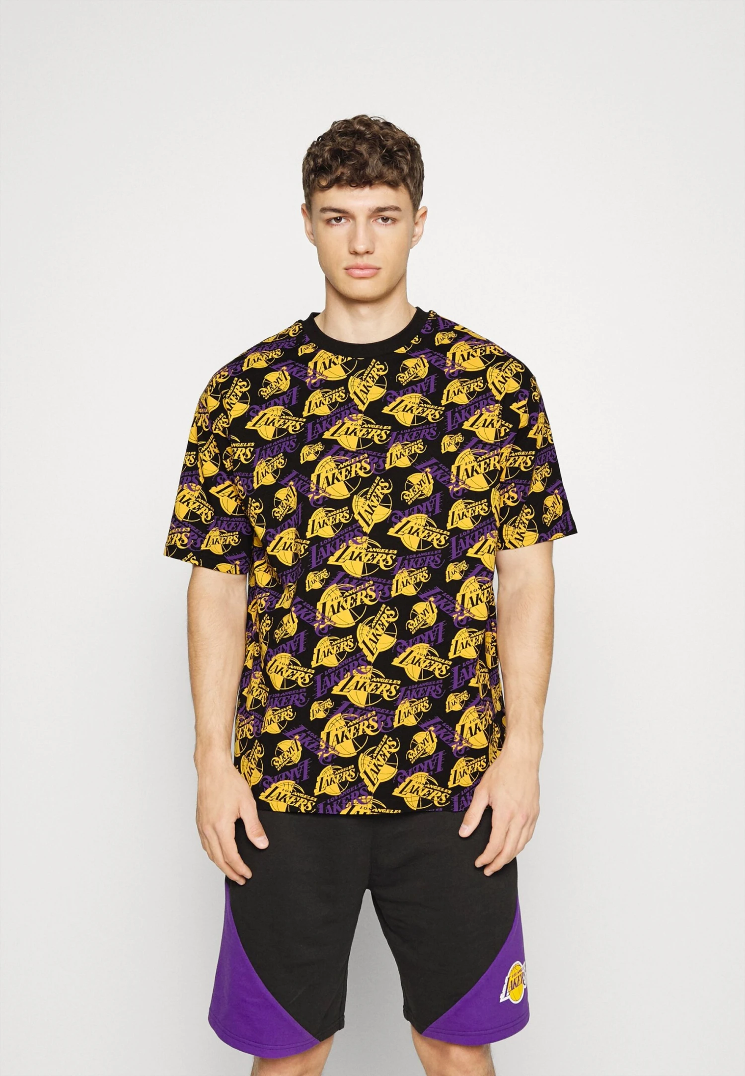 NEW ERA Nba Los Angeles Lakers Team Ovrszd Tee - Camiseta Nba - Black 1 NEW ERA Nba Los Angeles Lakers Team Ovrszd Tee - Camiseta Nba - Black