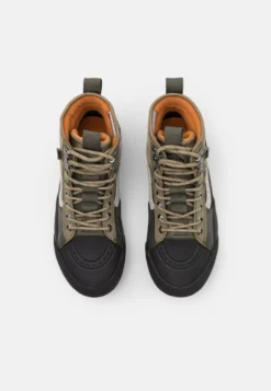 Vans Sk8 Hi Gore Tex Mte Unisex - Zapatillas Altas - Covert Green/Black -Fuerza PUMA f71a107bb5784399847097fcd87fe6d7 scaled