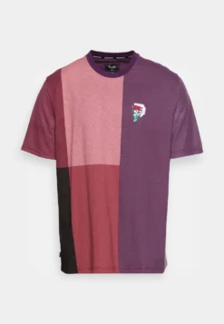 PRIMITIVE Dirty Keeper - Camiseta Estampada - Burgundy -Fuerza PUMA ff08ea943c4b4bf1805dc80f9c58b047 scaled